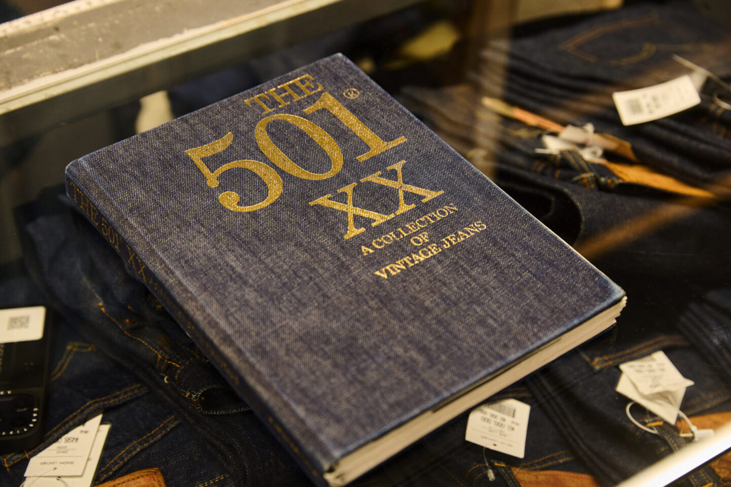THE 501 XX® A COLLECTION OF VINTAGE JEANS