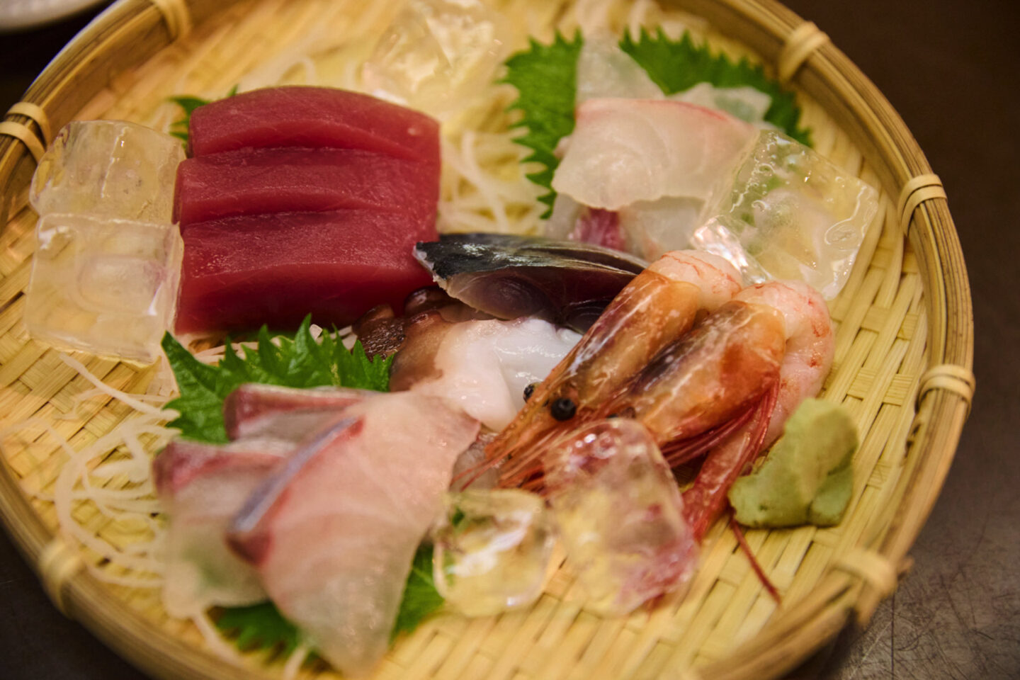 ＜季節料理 ととや＞刺身盛り合わせ