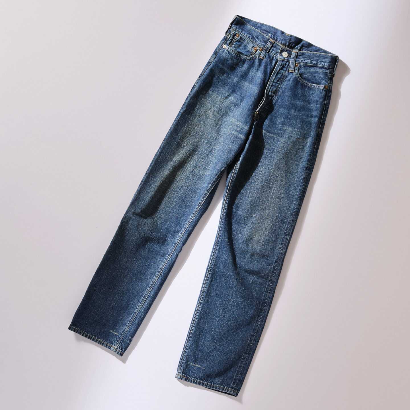 <New Manual>のデニム。