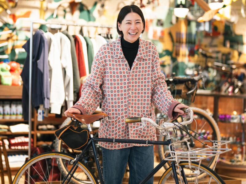 愛用の自転車をアップデート。山田さとみさんが〈Circles Tokyo〉でカスタム体験。